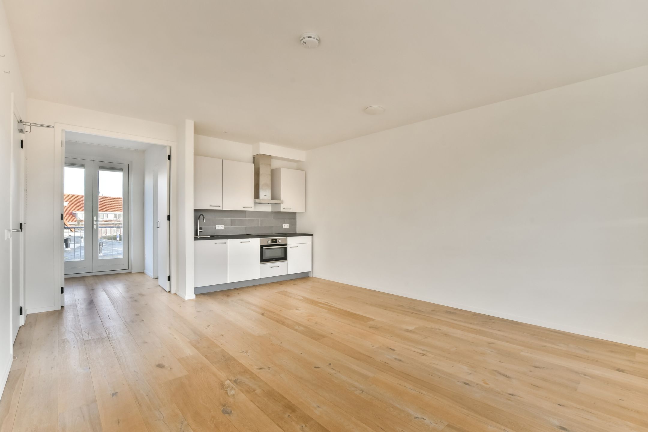 Photo 6 of Roomburgerlaan 18-A