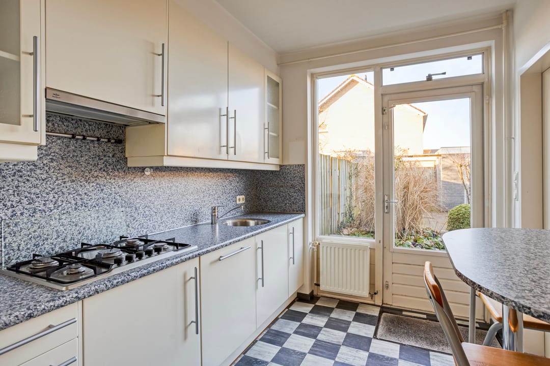 Foto 13 van Bachstraat 3