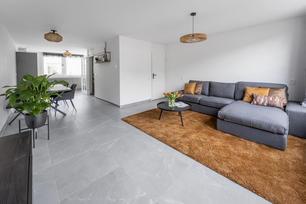 Photo 2 of Jelle Posthumapad 72