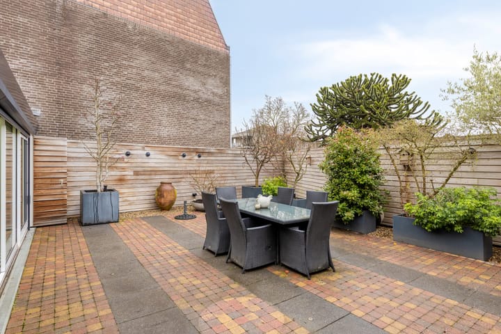 Unique Live-Work Property with Indoor Pool in Veghel Centre — 102