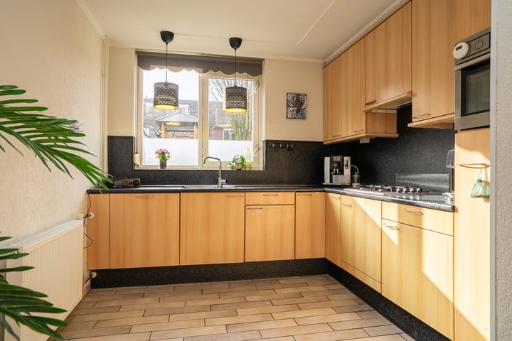 Tussenwoning te koop: Reudinkstraat 51, Enschede
