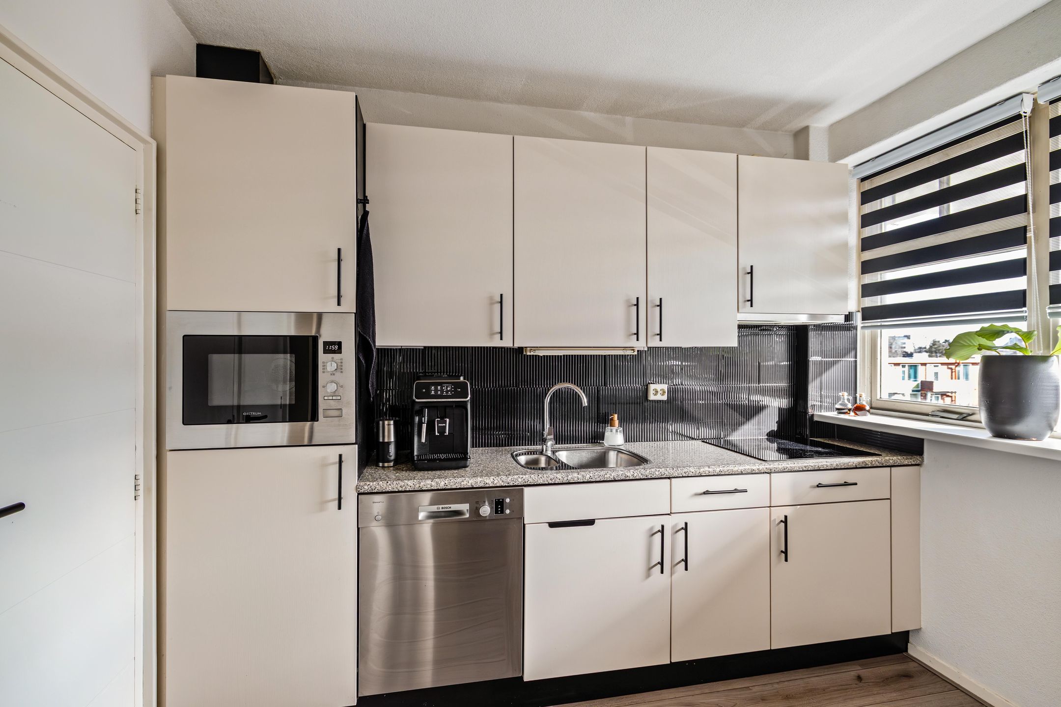 Foto 12 van Mr. P.J. Troelstralaan 297