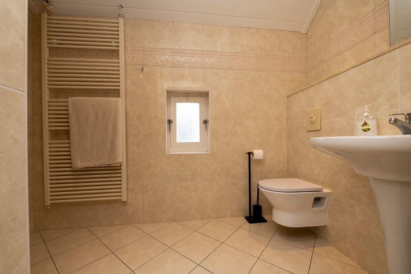 Photo 19 of Lenaertsstraat 7