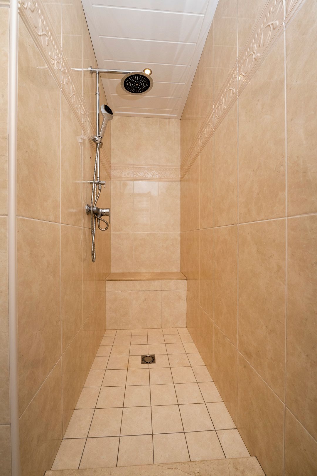 Photo 22 of Lenaertsstraat 7