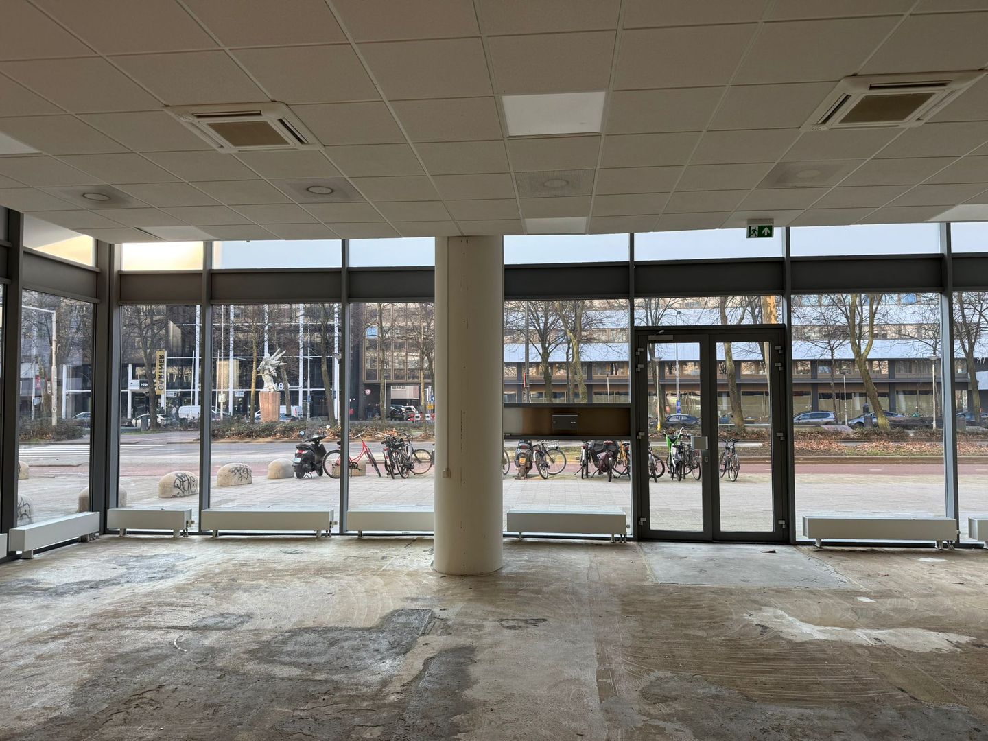 View photo 3 of Westblaak 159