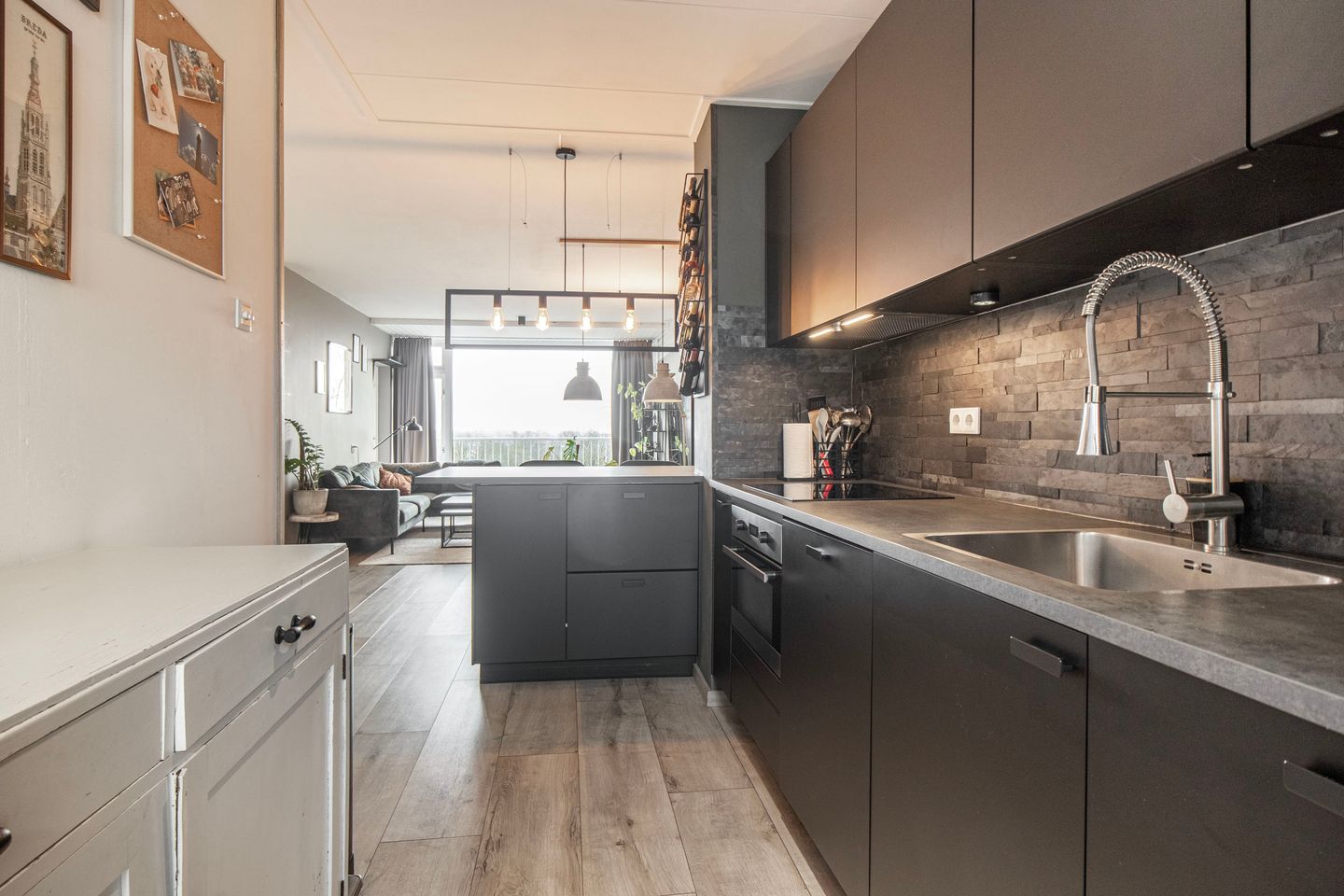 Foto 10 van Van der Hagenstraat 739