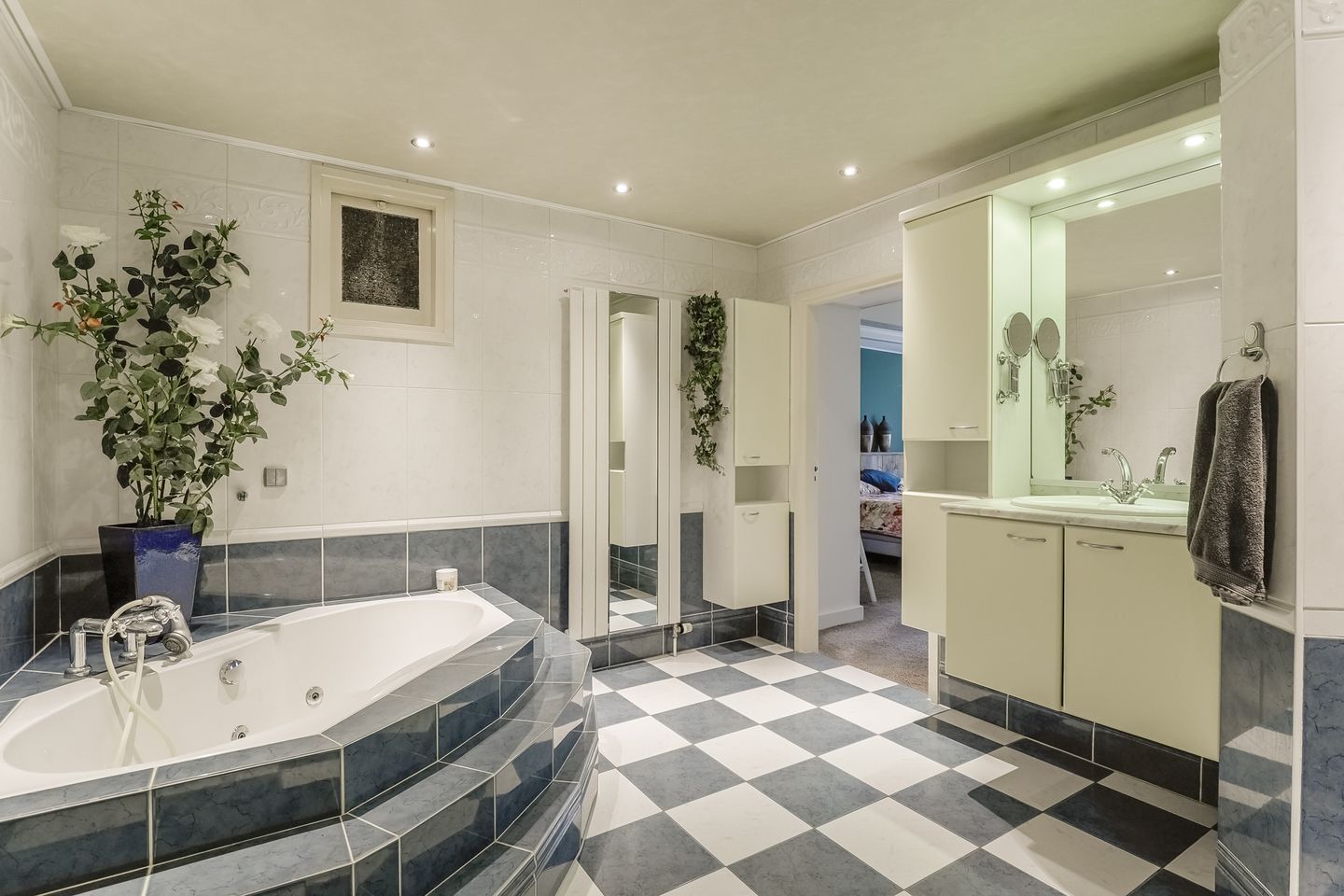 Foto 25 van Gouwe 42