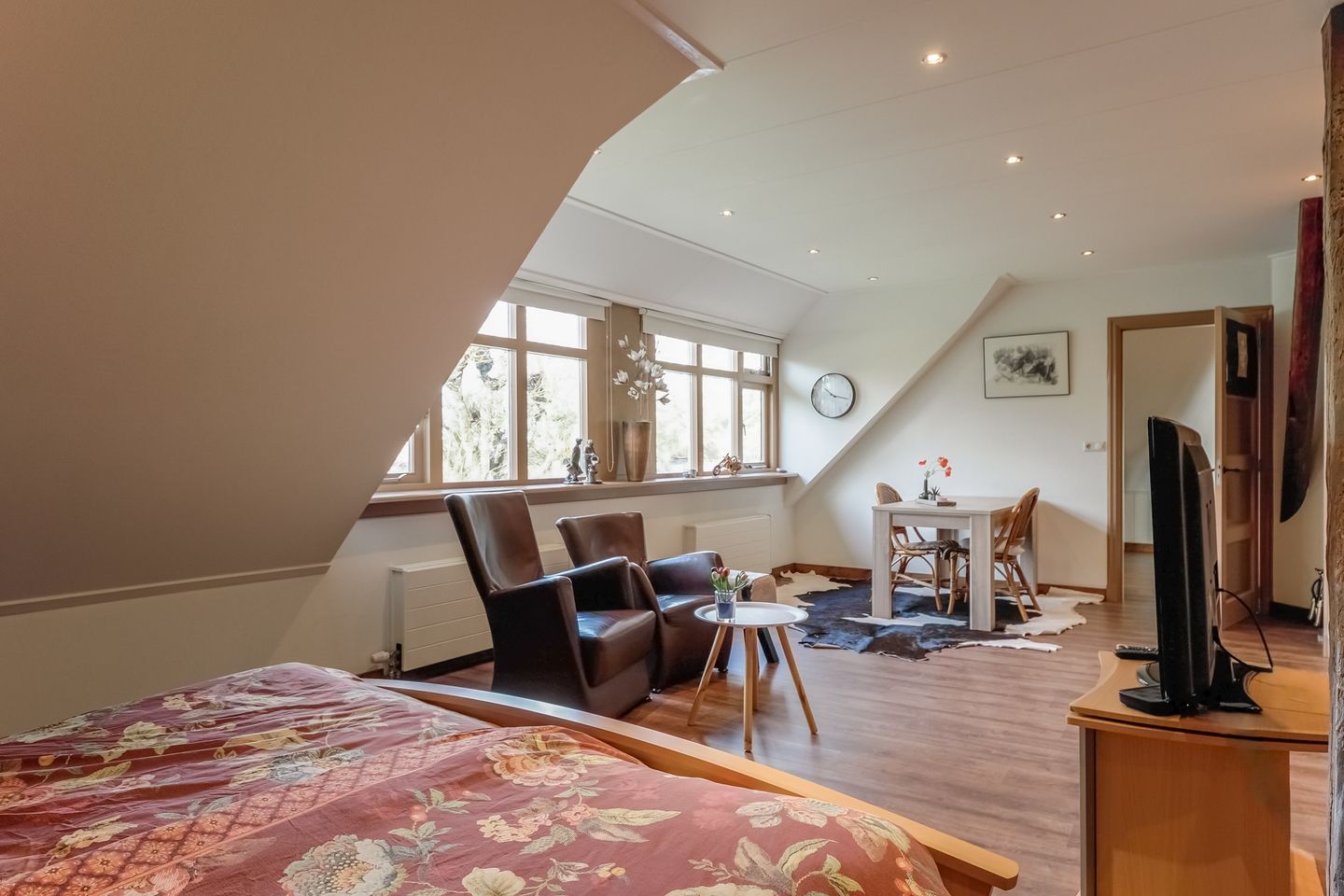 Foto 55 van Gouwe 42