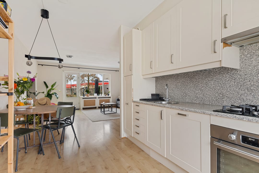 Photo 11 of Zebraspoor 601