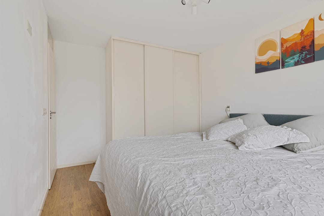 Photo 16 of Zebraspoor 601