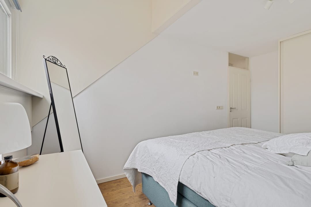 Photo 17 of Zebraspoor 601