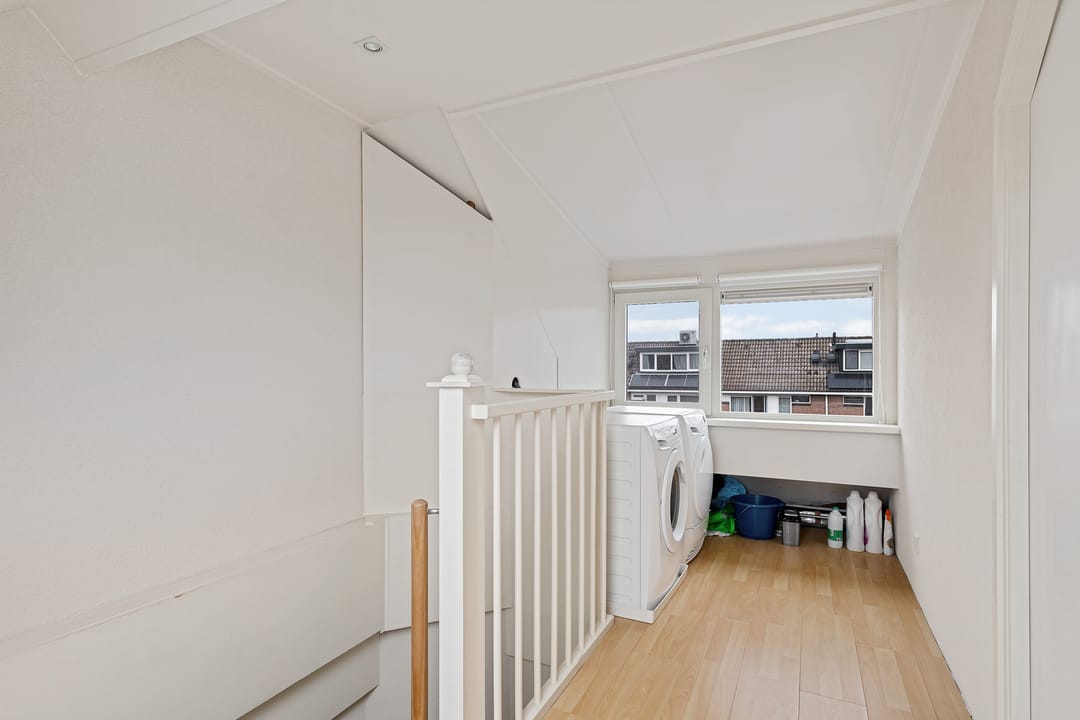 Photo 22 of Zebraspoor 601