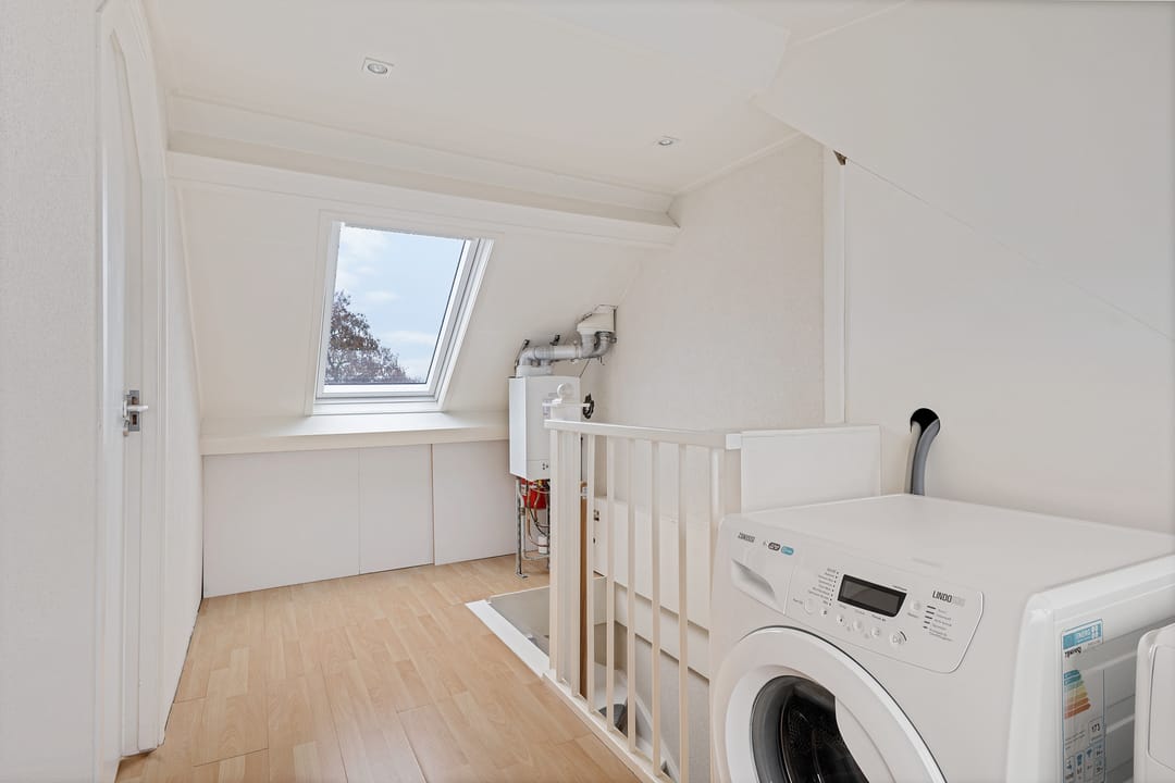 Photo 23 of Zebraspoor 601