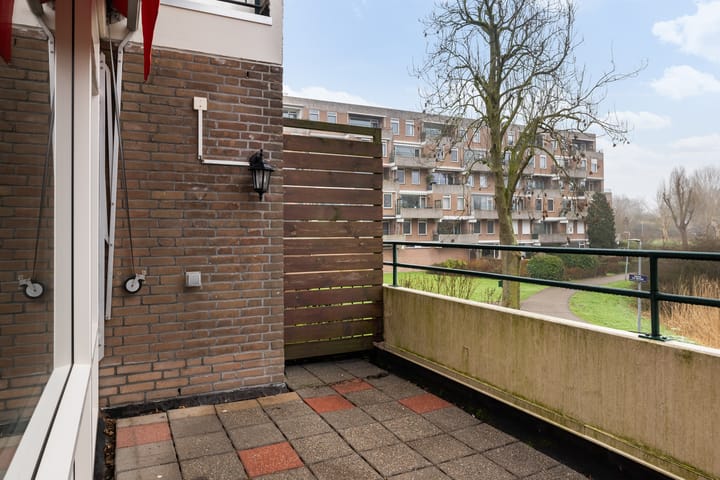 Photo 4 of Haringvlietstraat 169