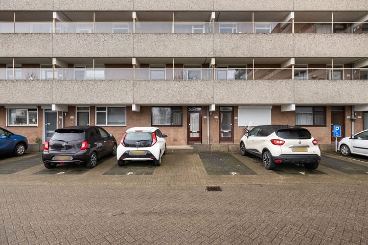 Photo 5 of Haringvlietstraat 169