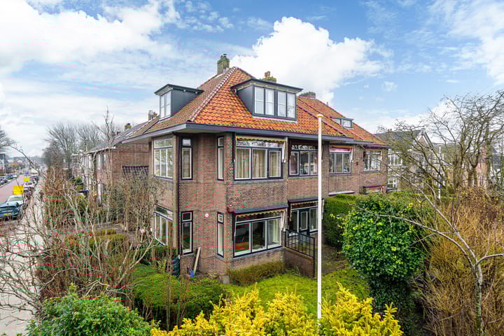 Foto 2 van Huizumerlaan 2