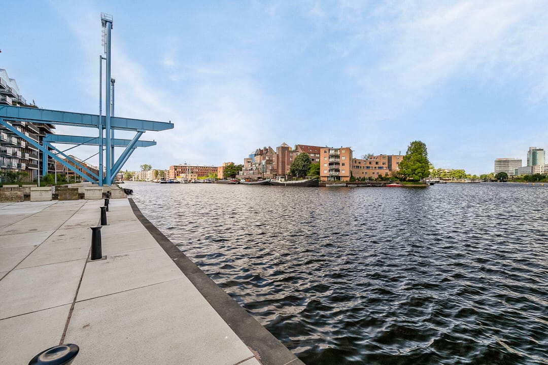 Foto 2 van Oostenburgermiddenstraat 551