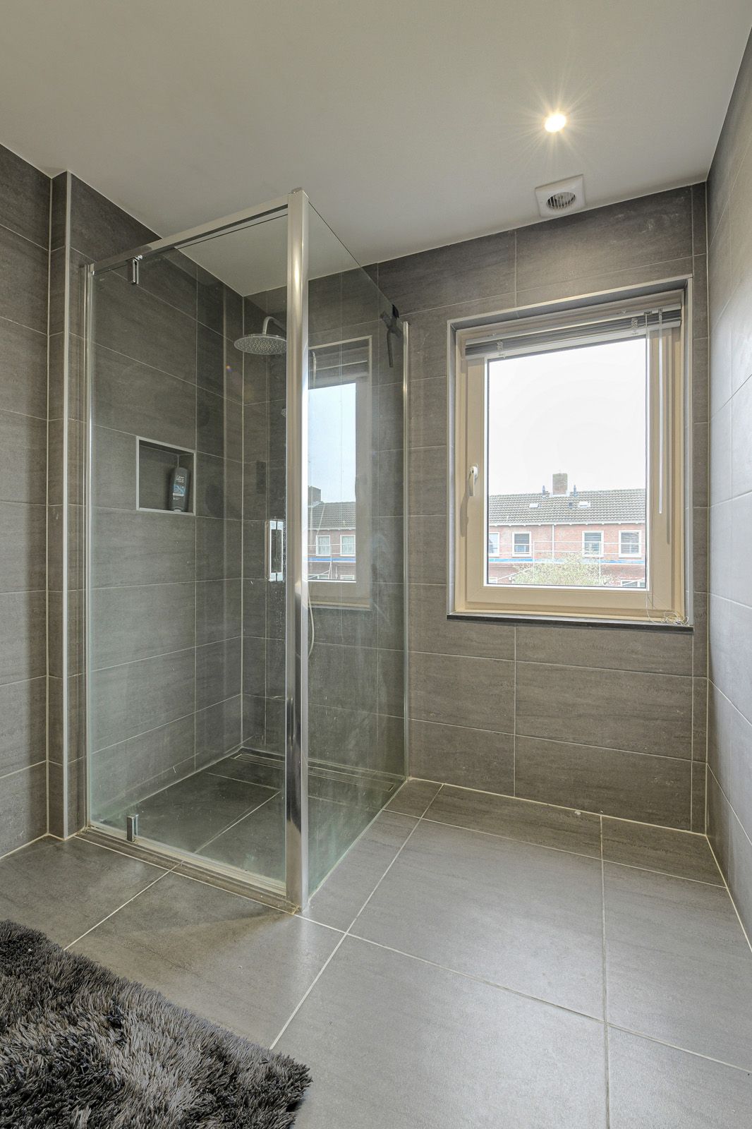 Foto 17 van Voltaweg 10