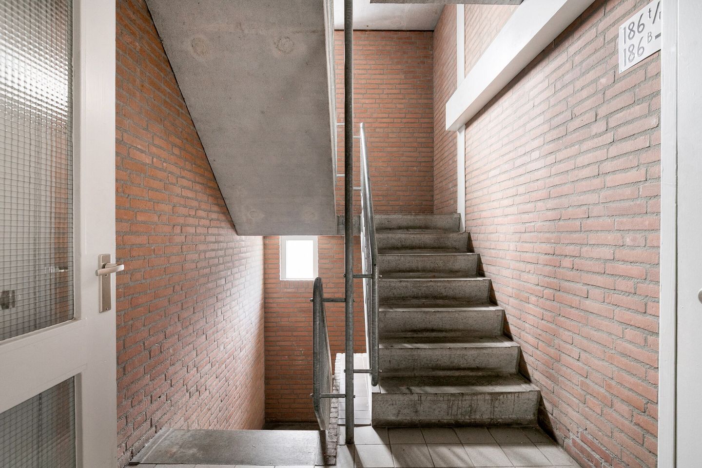 Photo 29 of Hoogstraat 186