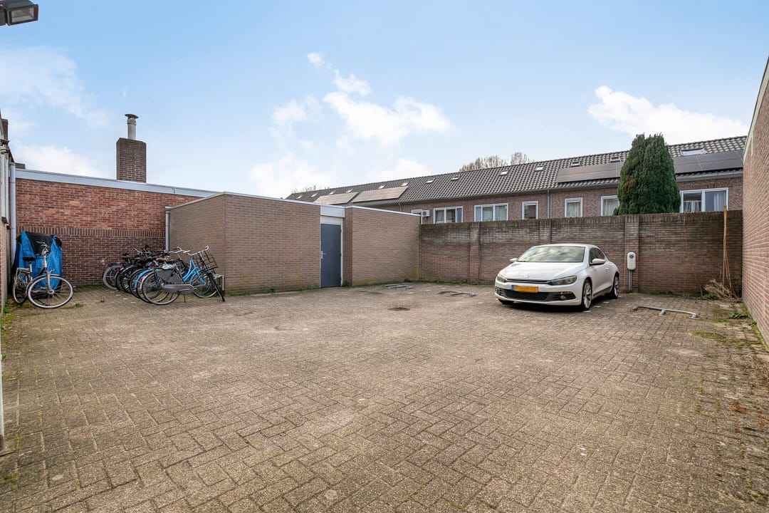 Photo 31 of Hoogstraat 186