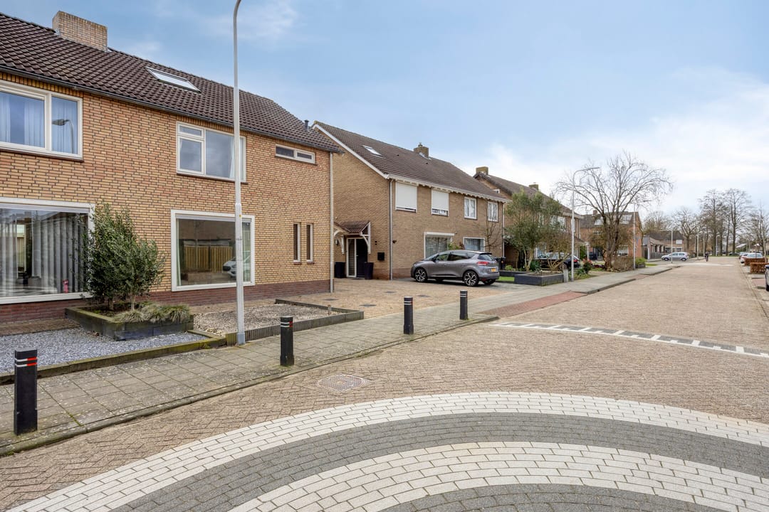 Photo 41 of Edelmanstraat 12