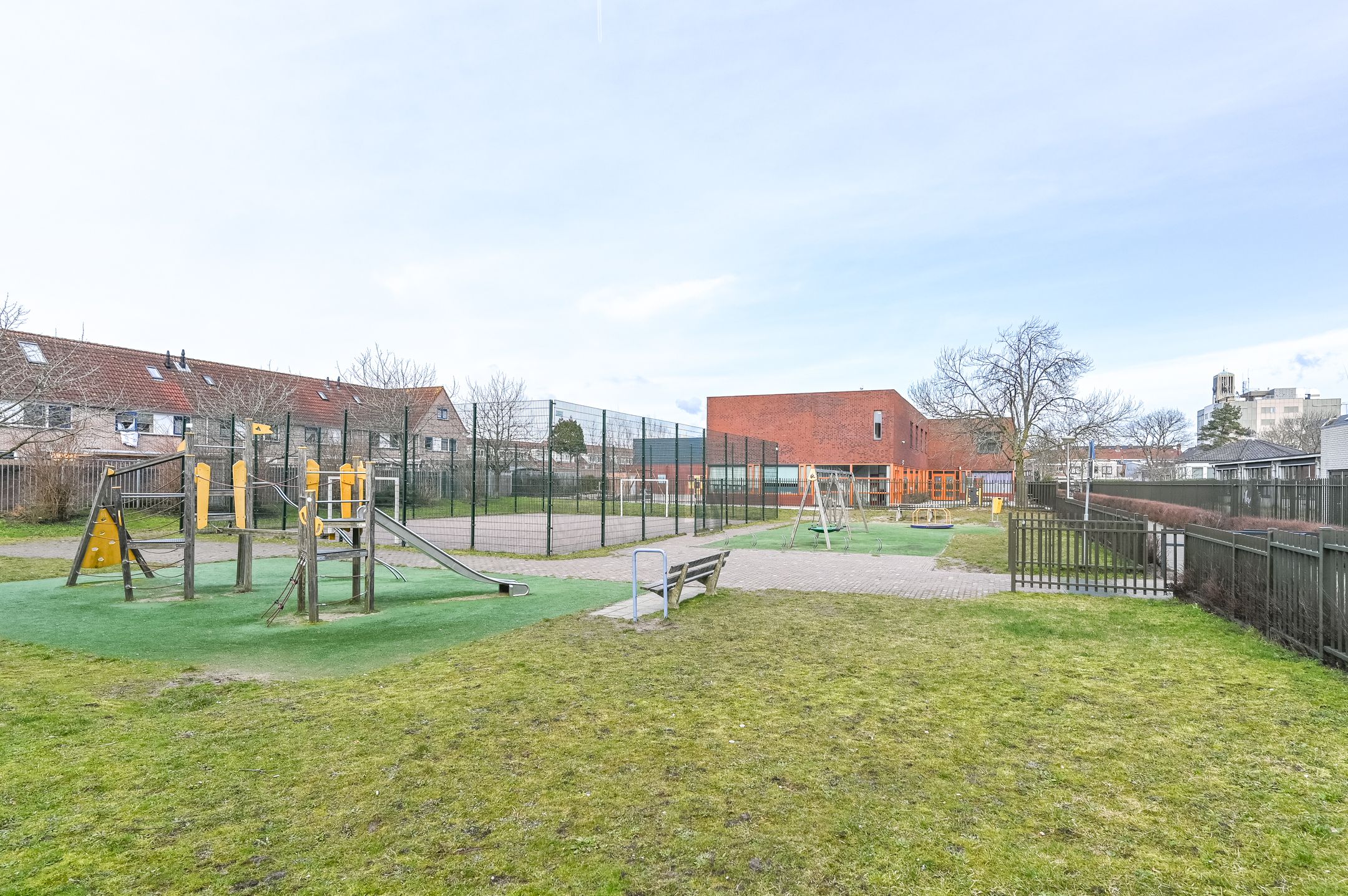 Photo 33 of Pruimenboomplein 38