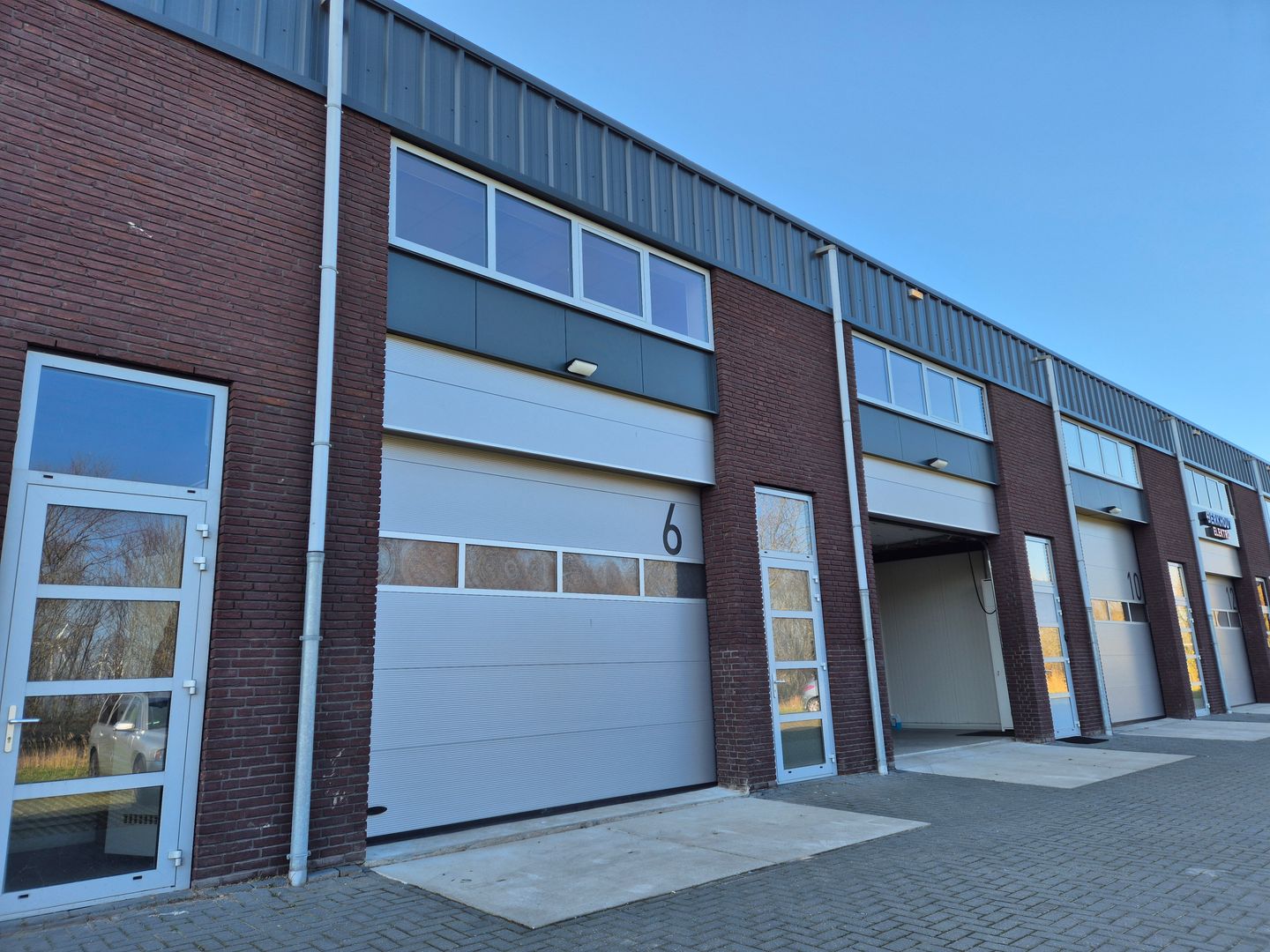 View photo 1 of Jelle Zijlstraweg 6