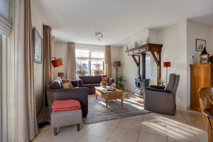 Photo 2 of Fruitstraat 26