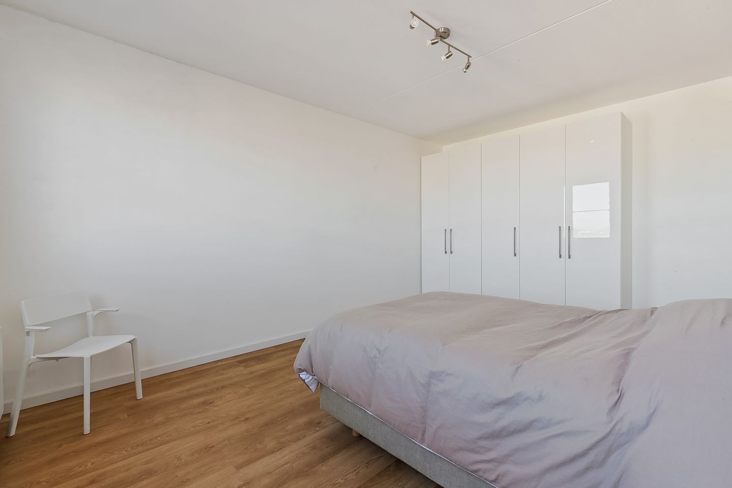 Photo 20 of Beneluxlaan 657