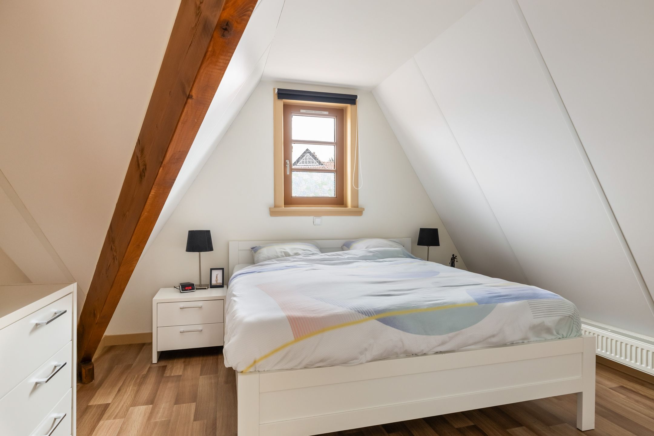 Foto 21 van Stationsweg 42-E