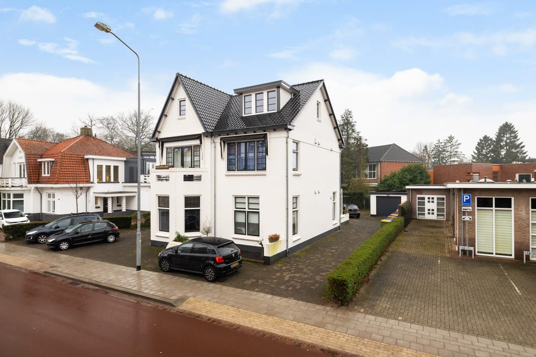 Foto 32 van Stationsweg 42-E