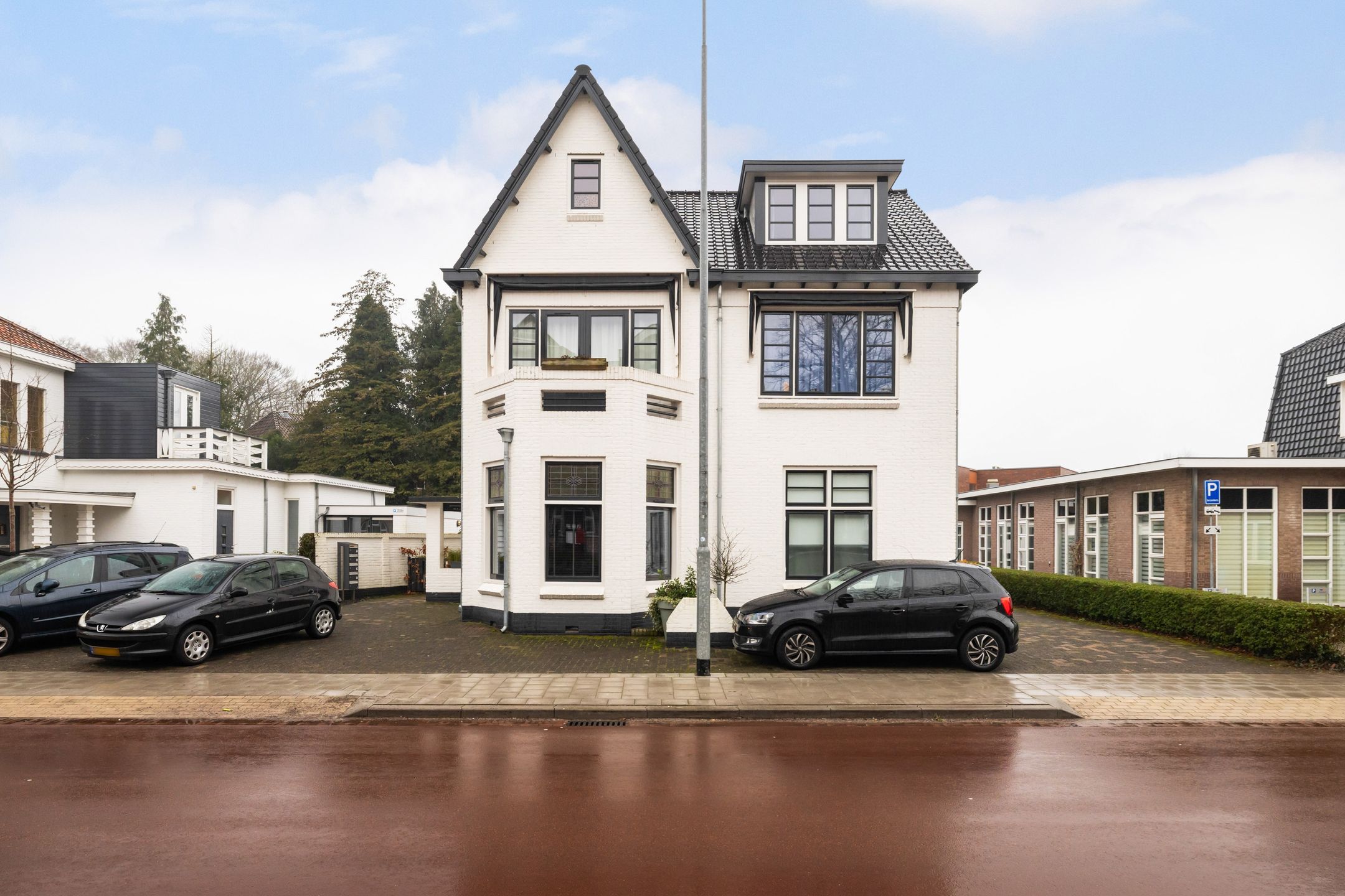 Foto 30 van Stationsweg 42-E