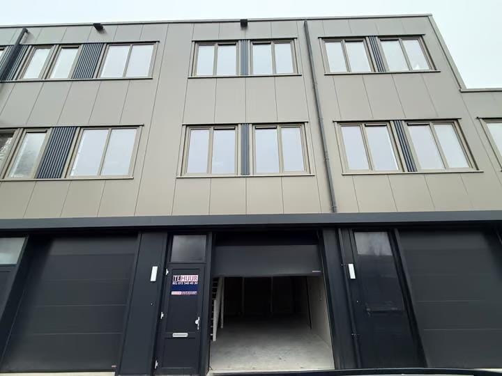 Bekijk foto 1 van Nijverheidsplein 61