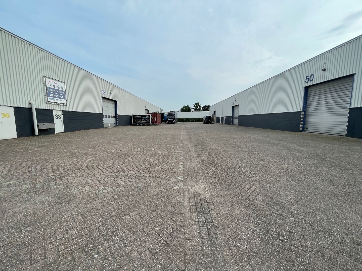 Bekijk foto 3 van Elftweg 42