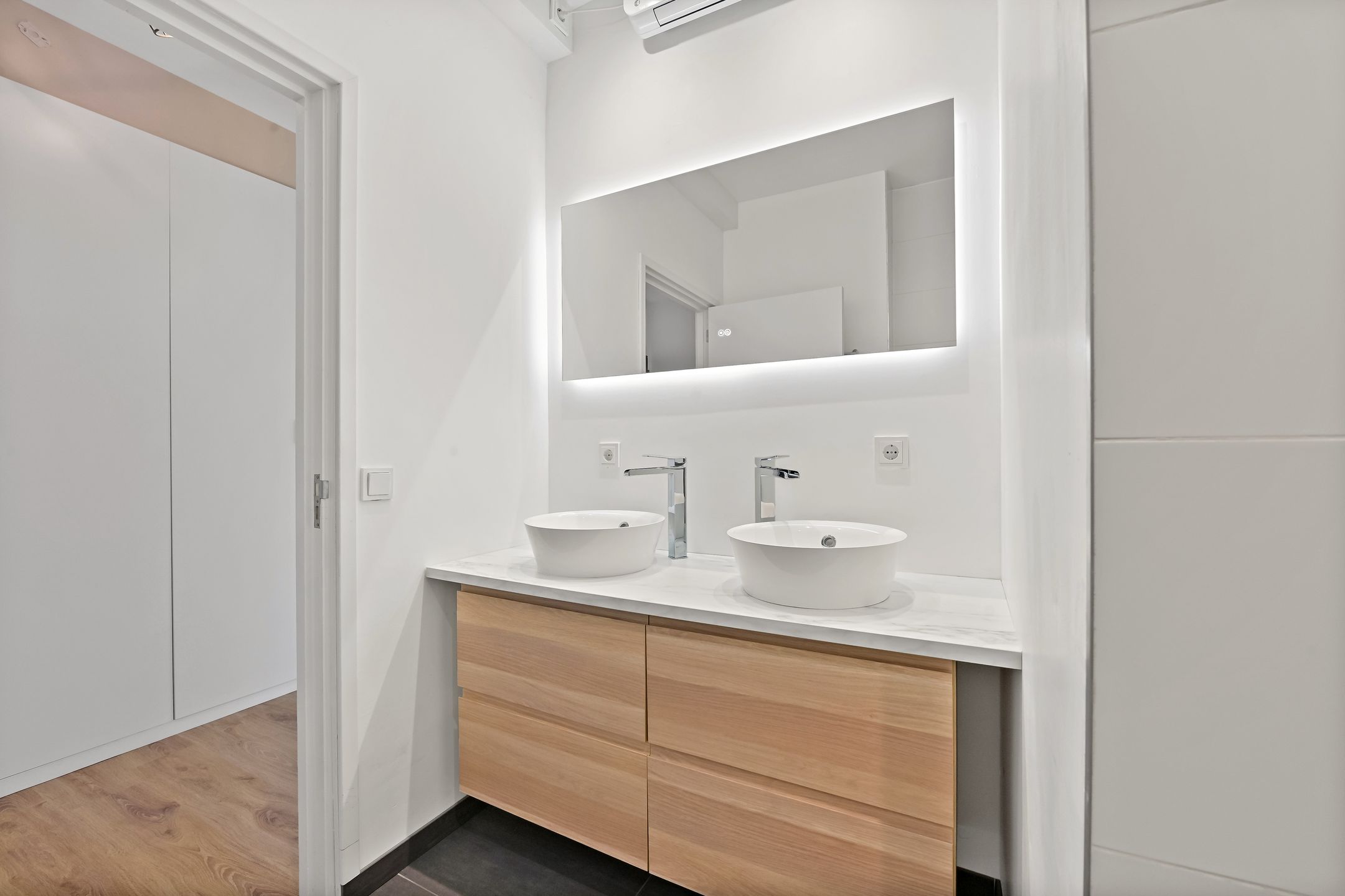 Photo 18 of Generaal Spoorlaan 343