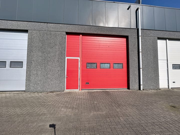 Photo 2 of Expeditieweg 68