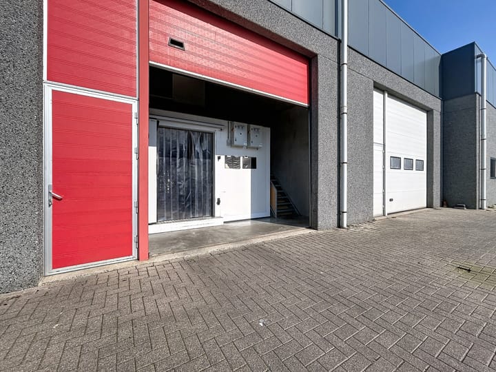 Photo 3 of Expeditieweg 68