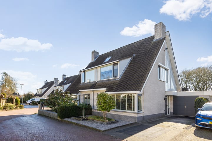 Jachterf 11 main image