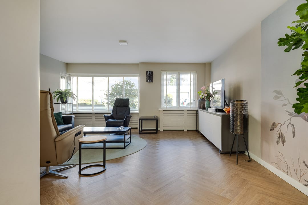 Photo 13 of Jachterf 11