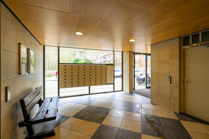 Photo 3 of Schouthof 72