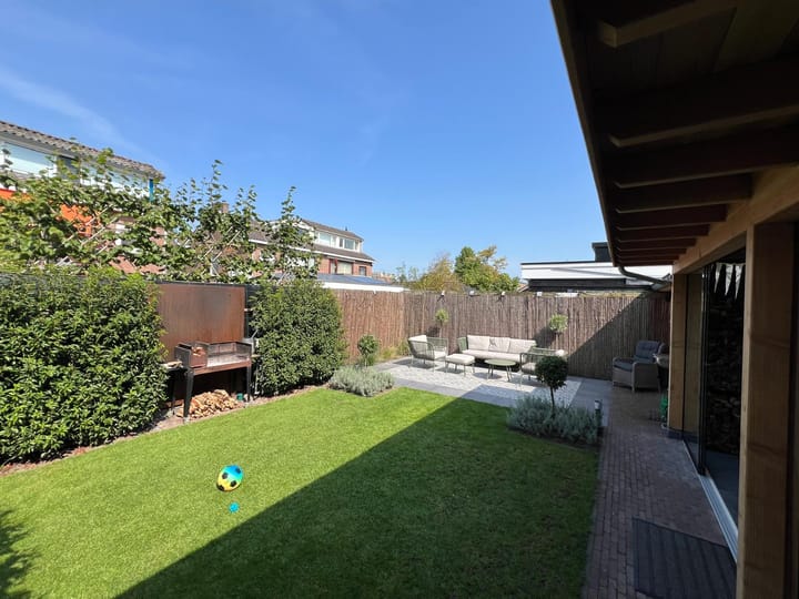 Photo 4 of Nassaustraat 6