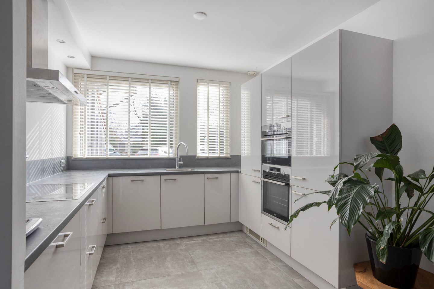 Foto 10 van Looierstraat 10