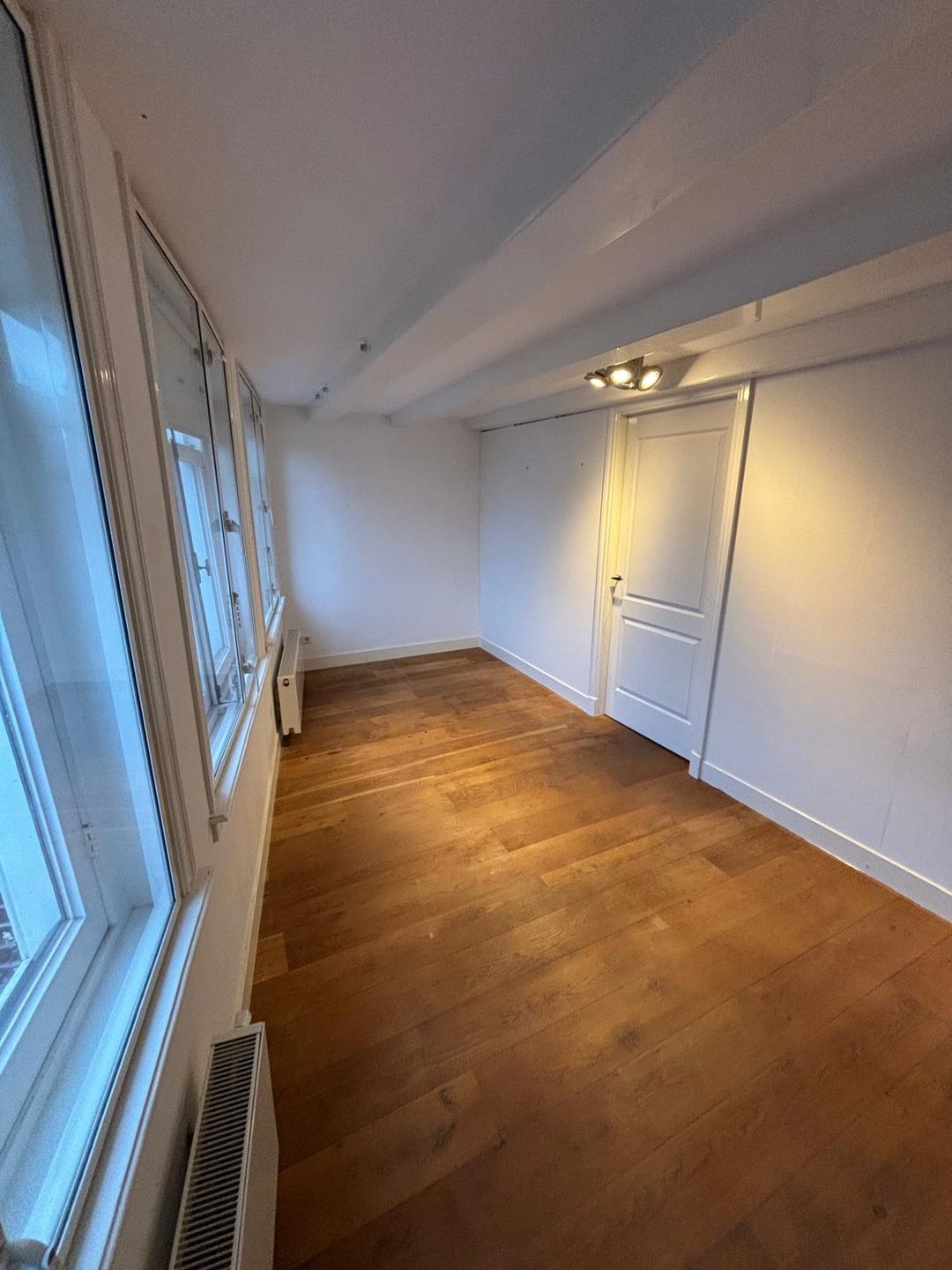 Foto 13 van Warmoesstraat 60-3