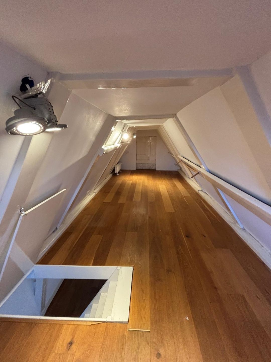 Foto 17 van Warmoesstraat 60-3