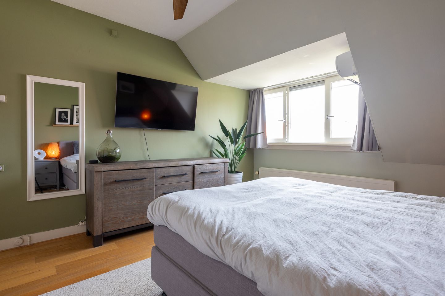 Foto 20 van Nieuwe Kerkstraat 64-A