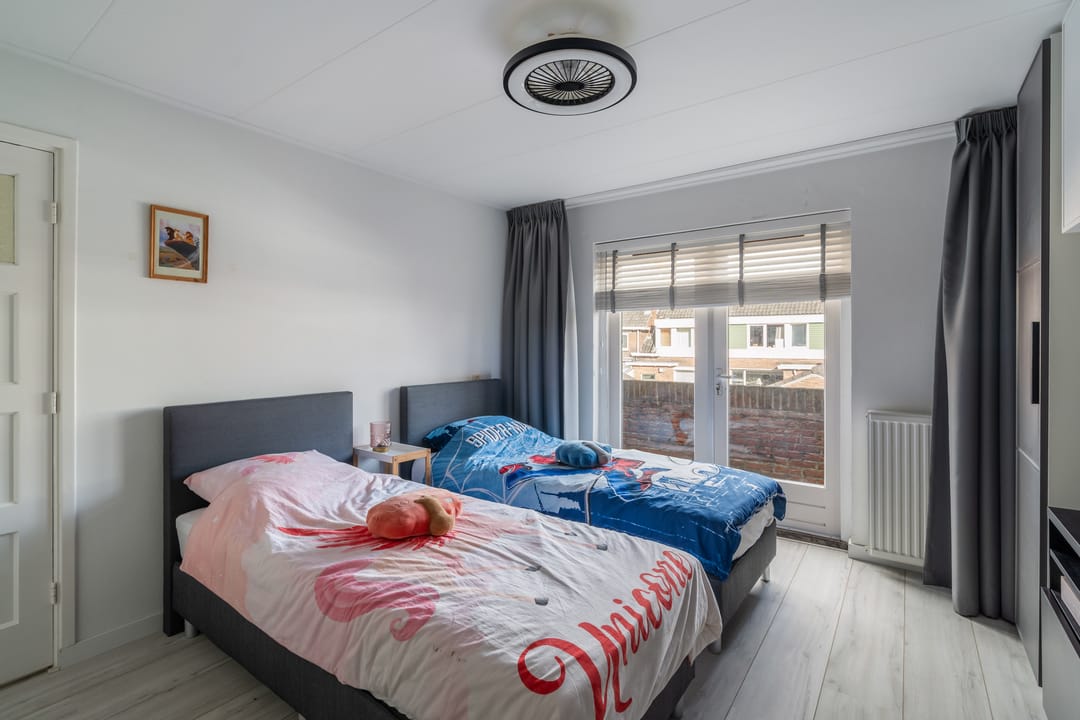 Foto 23 van Julianalaan 23