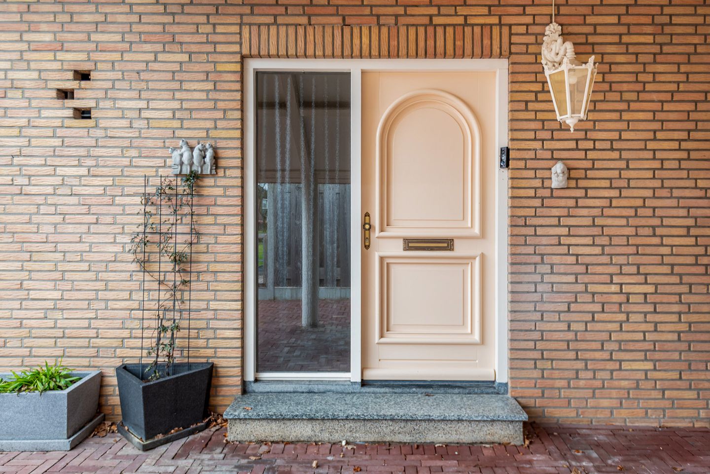 Photo 10 of Tulpstraat 9