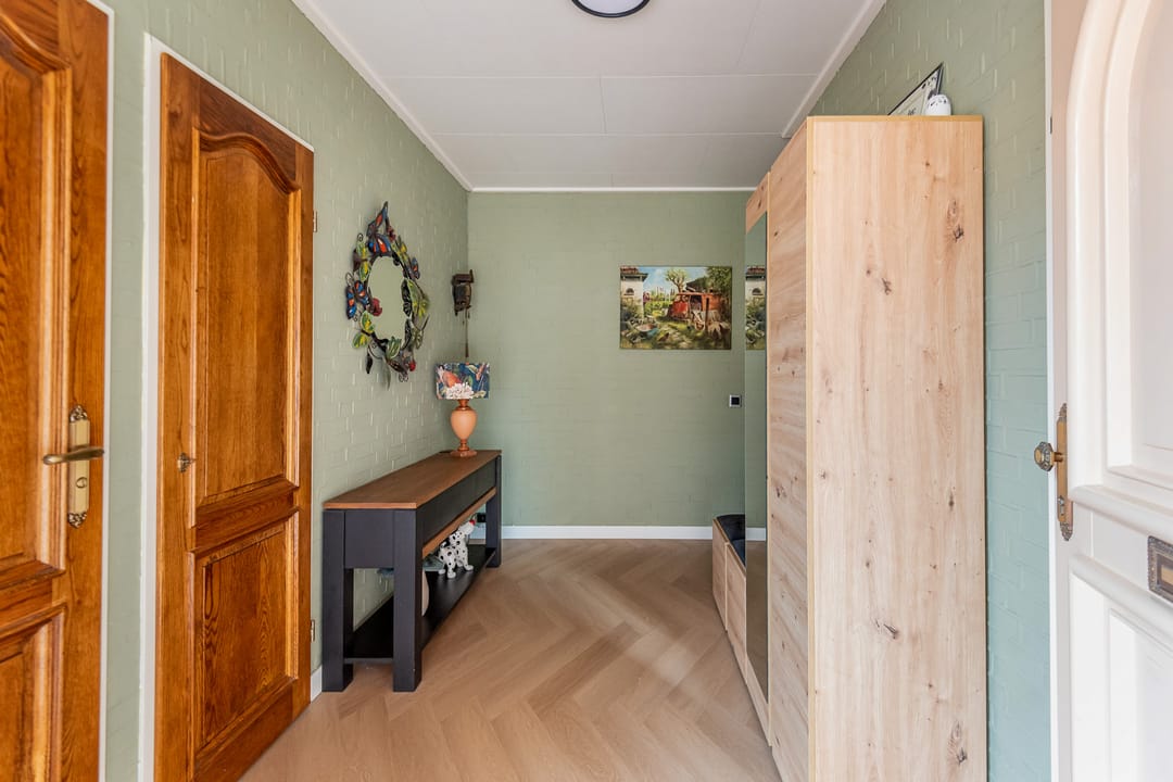 Photo 11 of Tulpstraat 9