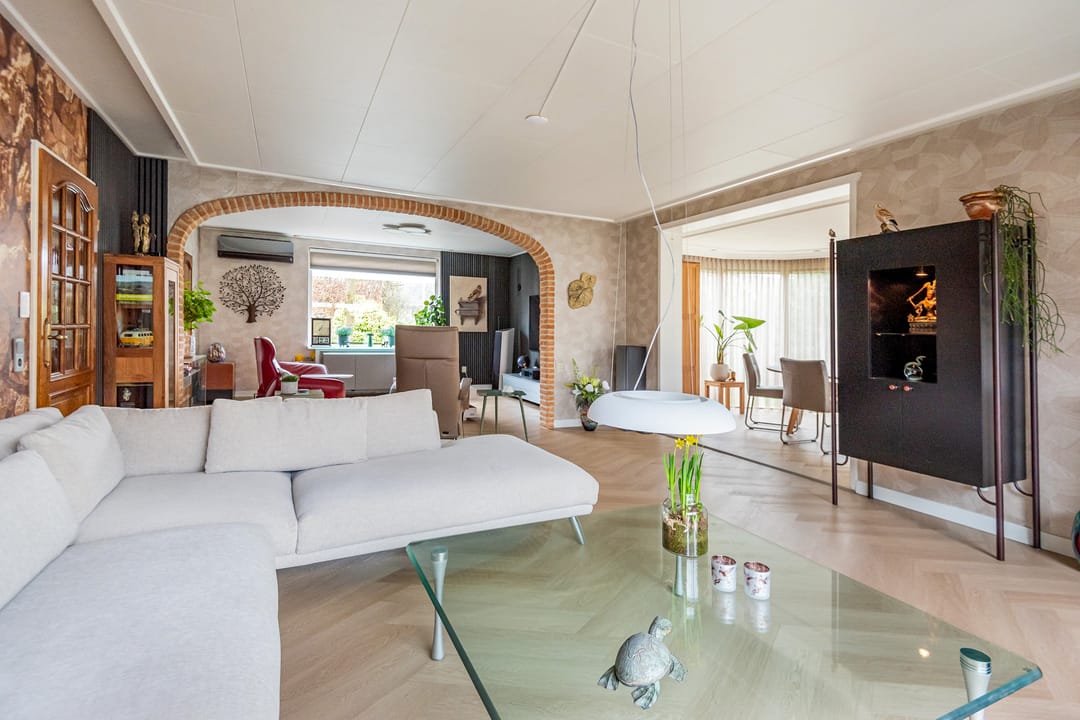 Photo 16 of Tulpstraat 9