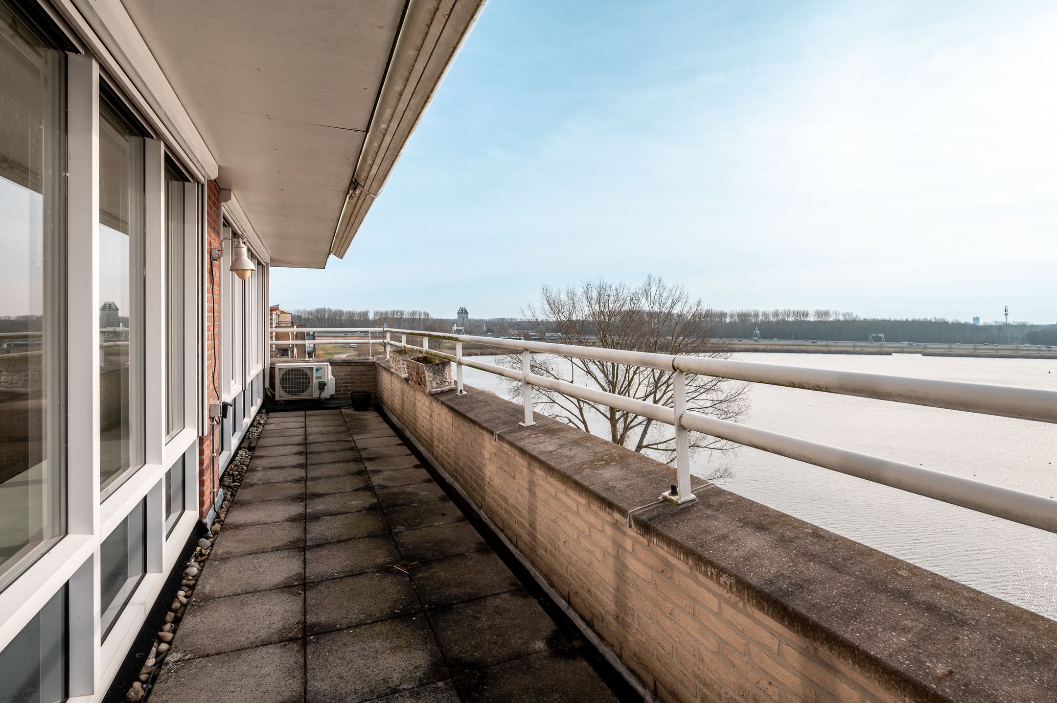 Foto 30 van Fellinilaan 426